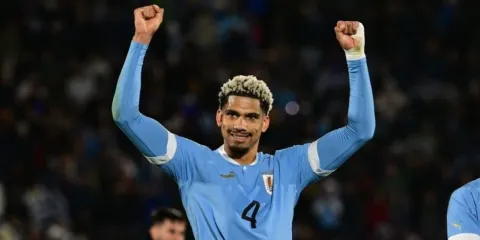 Ronald Araújo, el líder defensivo de Uruguay que apunta al Mundial 2026
