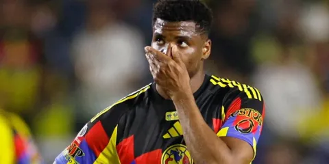 Fin de año deportivo agitado: América vende acciones, récords en la NFL y bombazos en la Liga MX