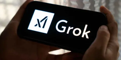 X admite fallas y restringe Grok tras polémica por desnudos falsos